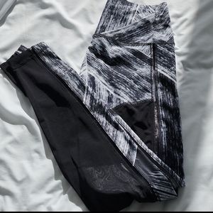 Lululemon Sheer & Solid Leggings